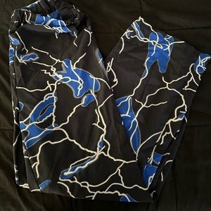 Lightning pants